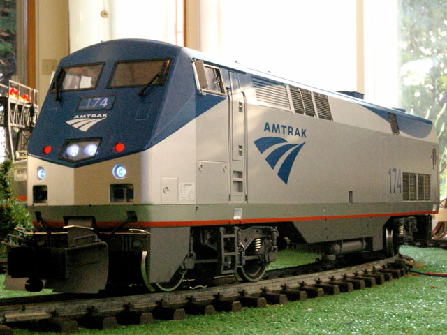 Trains | Amtrak Genesis